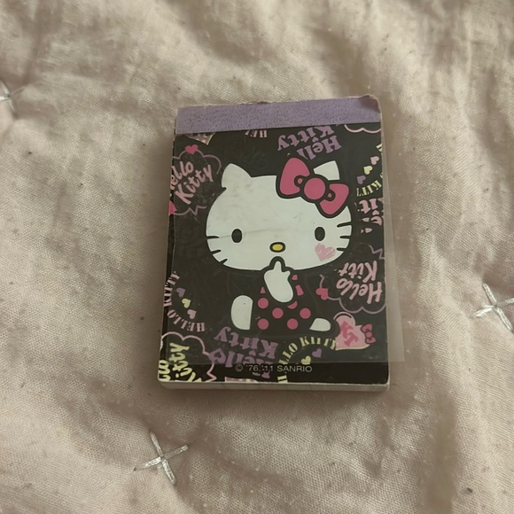 Hello Kitty Mini Memo Notebook - Picture 1 of 4
